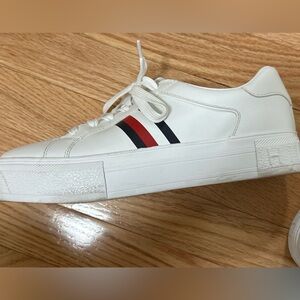 Tommy Hilfiger - Women 8.5M White Leather Sneakers with Stripes